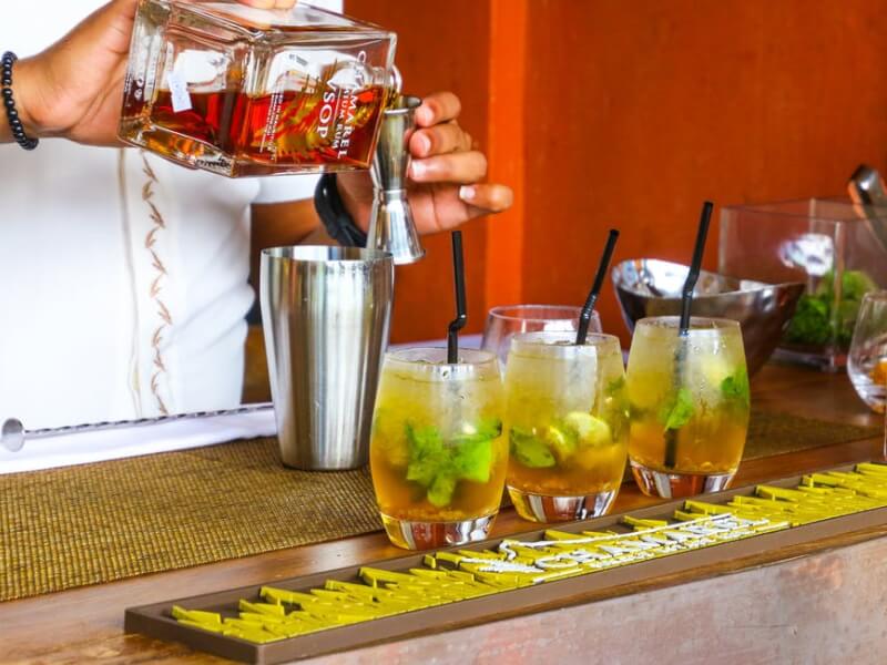 Why Cocktail Classes in Manchester Should Be Top of Your To-do List